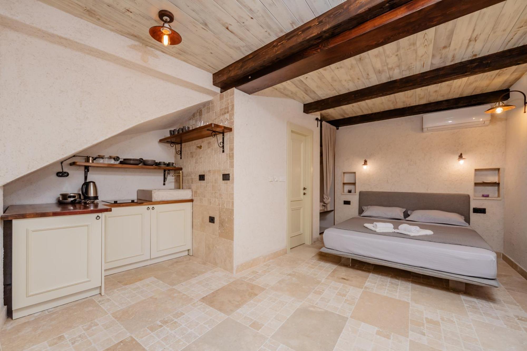 Casa Di Mino Old Town Apartment บุดวา ภายนอก รูปภาพ